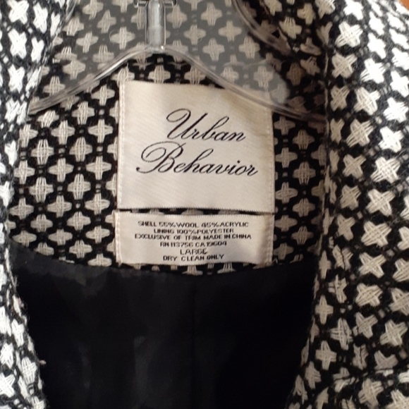 Urban Behavior Spring/Fall coat, Large - Picture 4 of 4